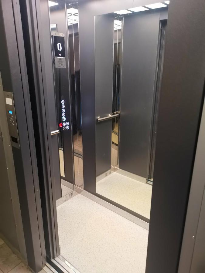 Bdsm Apartament Czestochowa Luxxx - Adults Only - Tylko Dla Doroslych מראה חיצוני תמונה